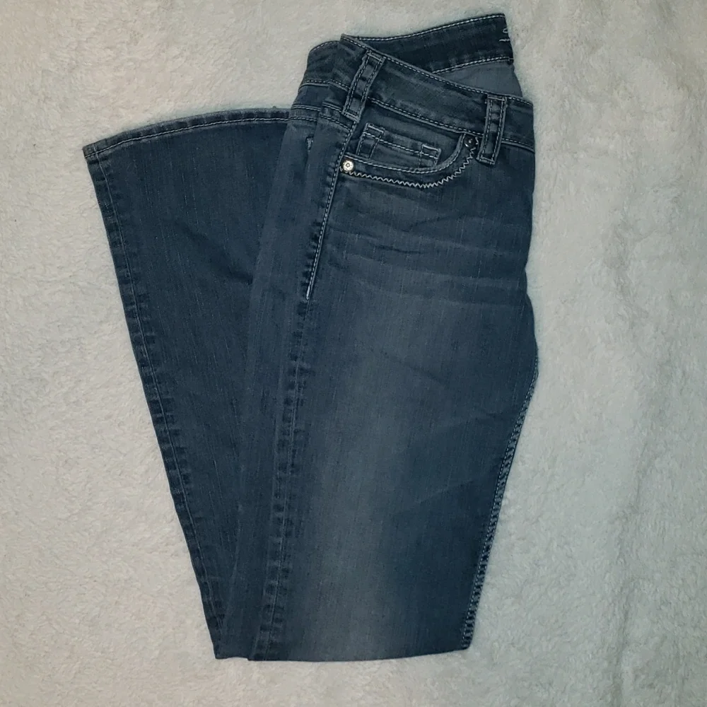 Jeans - Picture 6 of 7
